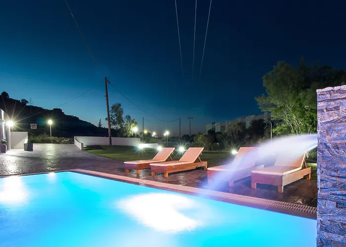 Essential Summer - Adults Only فندق