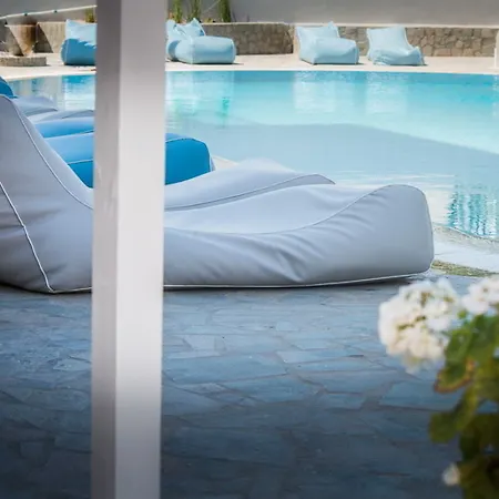 Essential Summer - Adults Only 2*