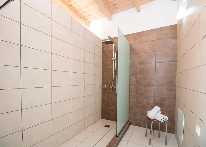 Otel Essential Summer - Adults Only